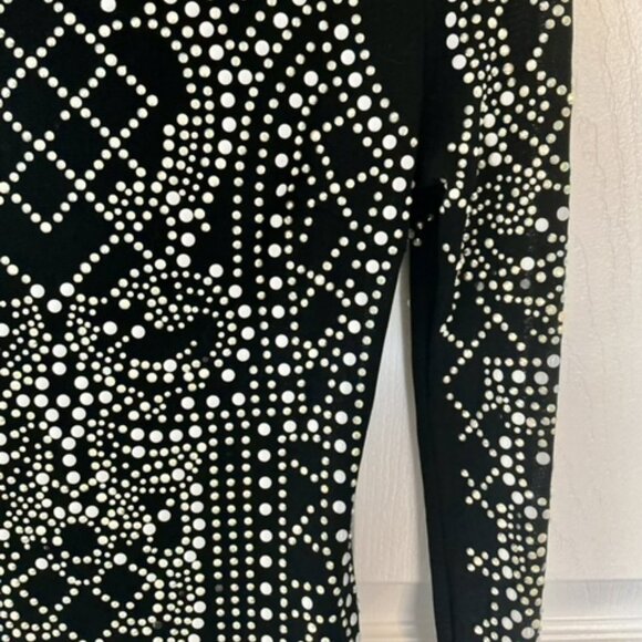 Black Sequin sheer and bead fitted top with back zipper size xs LIKE NEW! - Picture 4 of 9